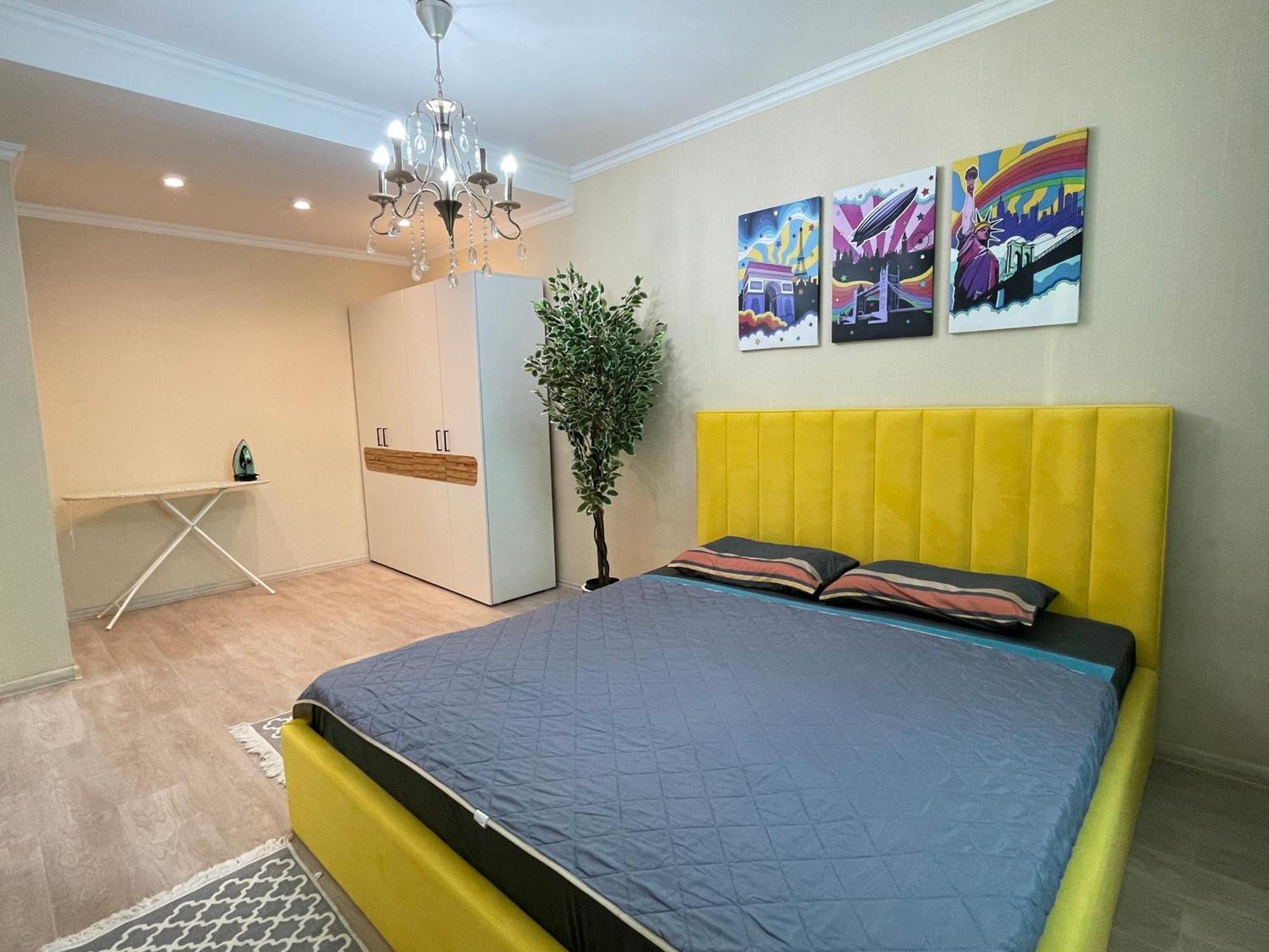 Botanical Garden Apartment